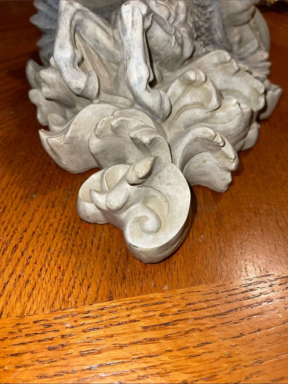 Flying Pegasus Wall Bracket in Antique White